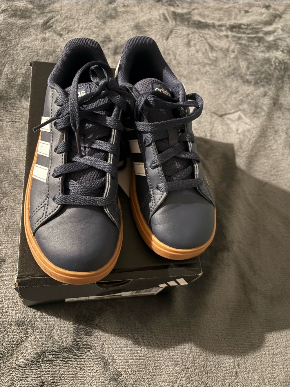 Adidas grand court sneakers